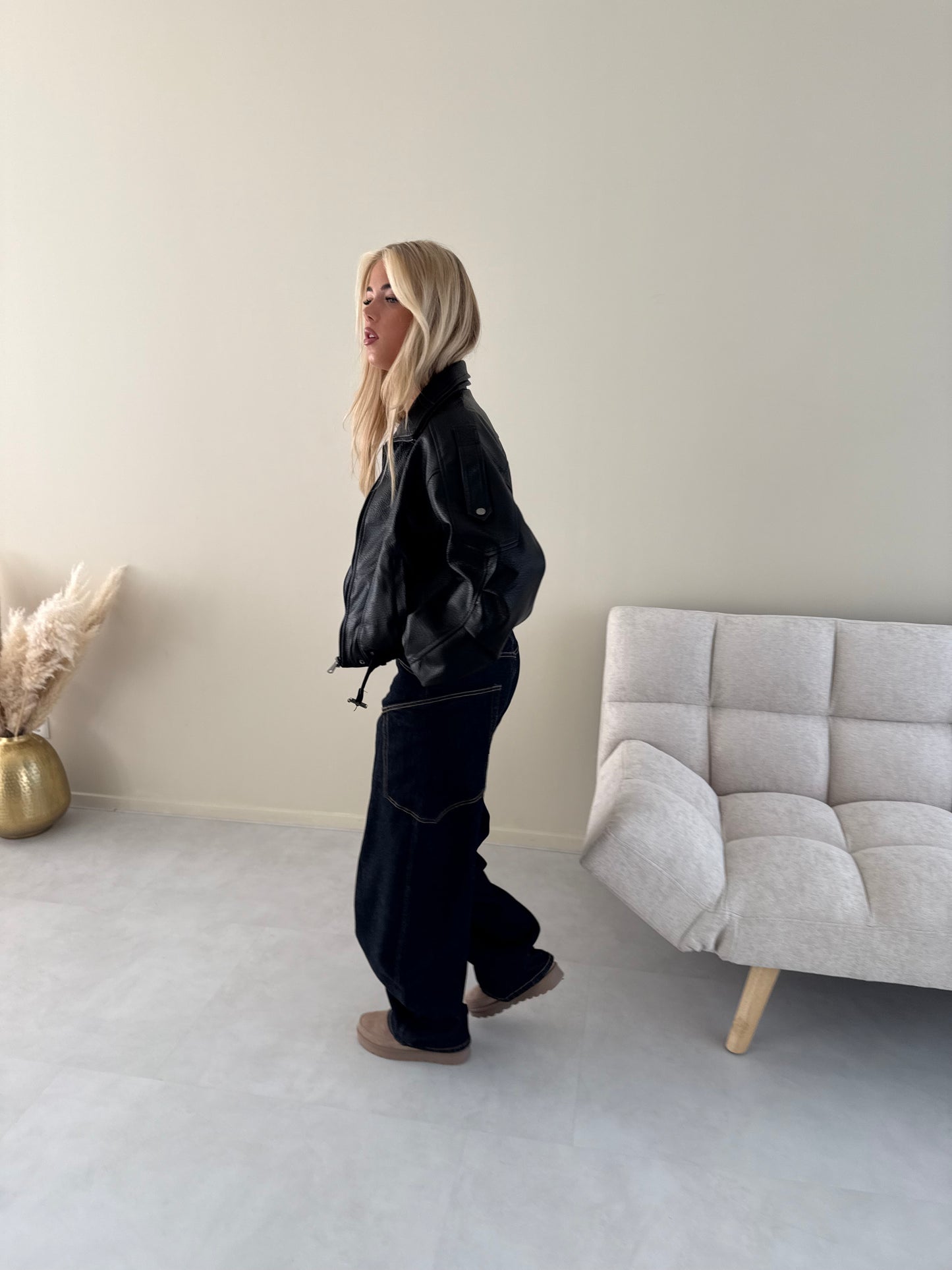 PU bomber jacket zwart
