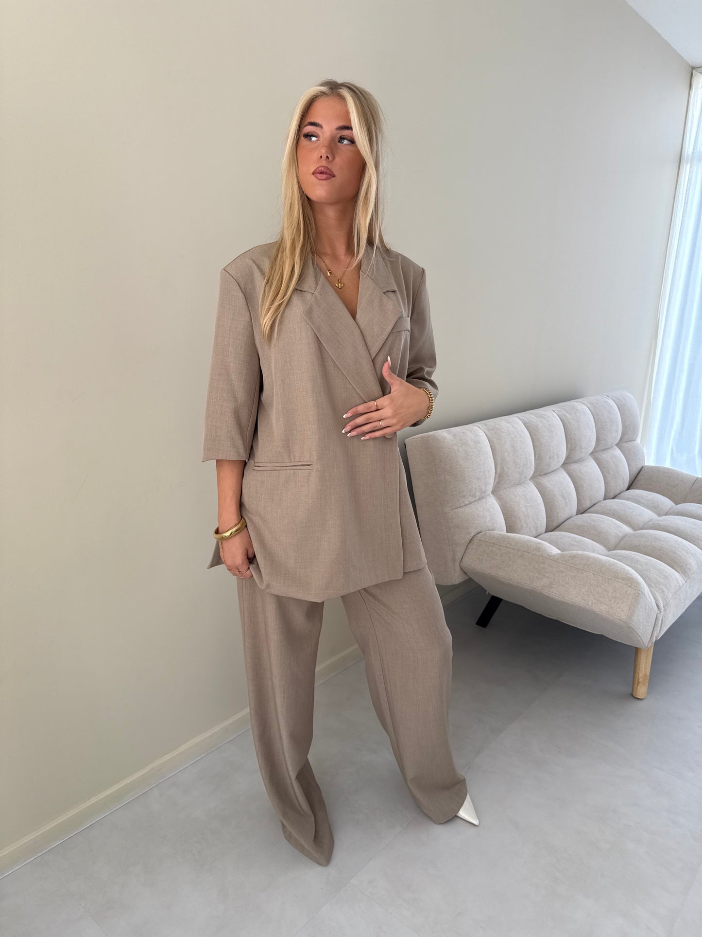 Oversized blazer taupe