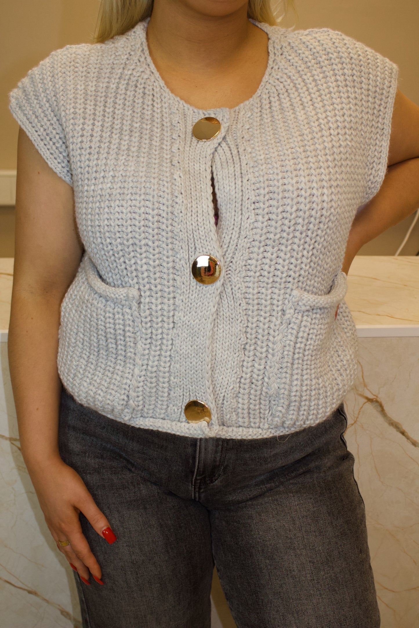 KNIT GILET - GREY