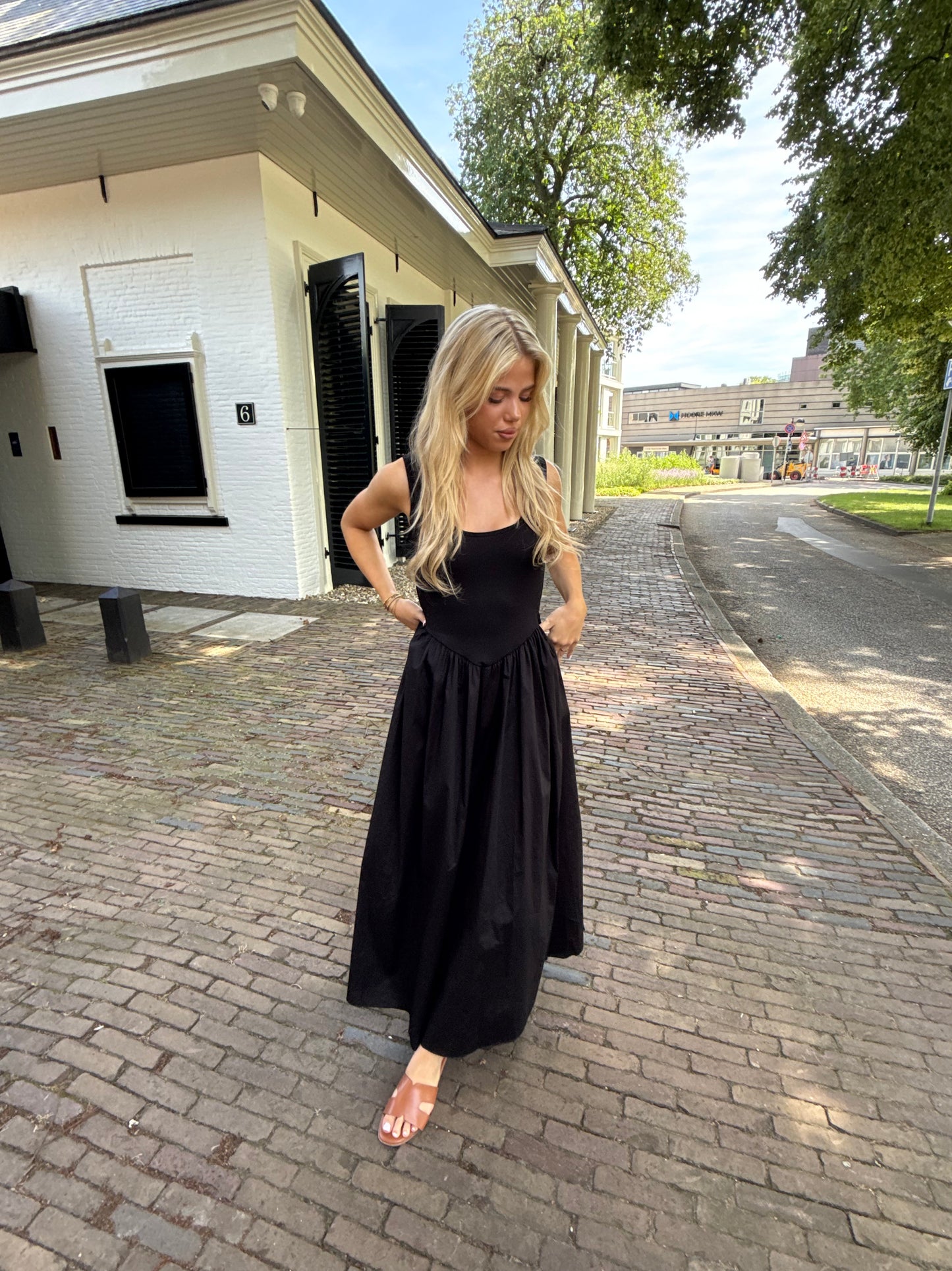 Maxi dress black