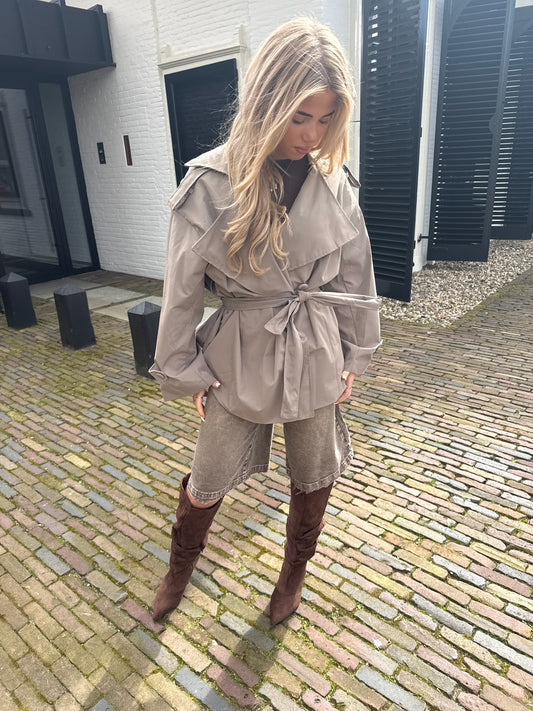 Short trenchcoat taupe