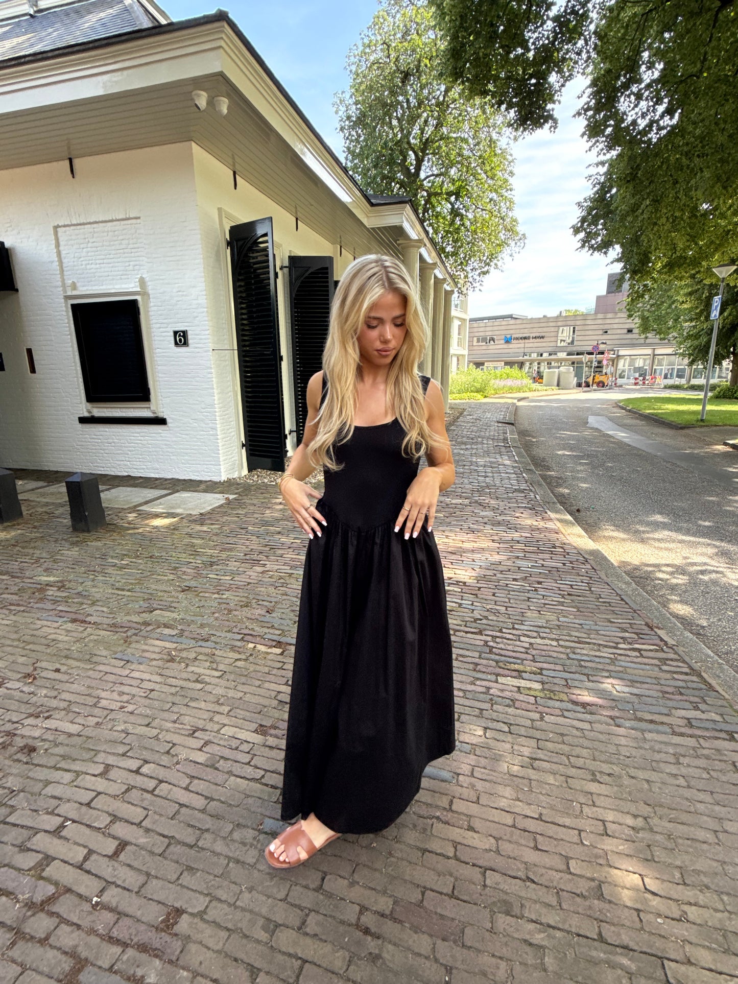 Maxi dress black
