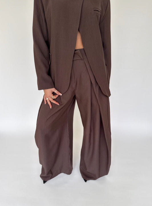 Wide leg pleated trouser Brown