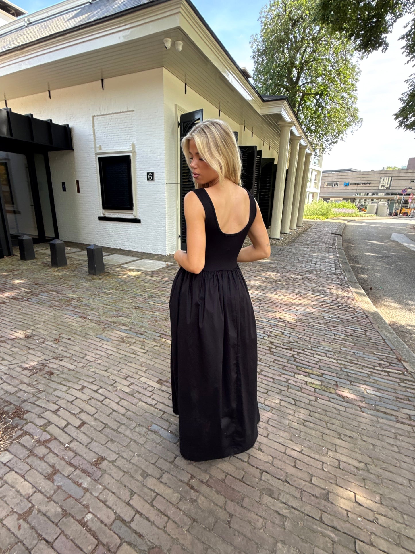 Maxi dress black