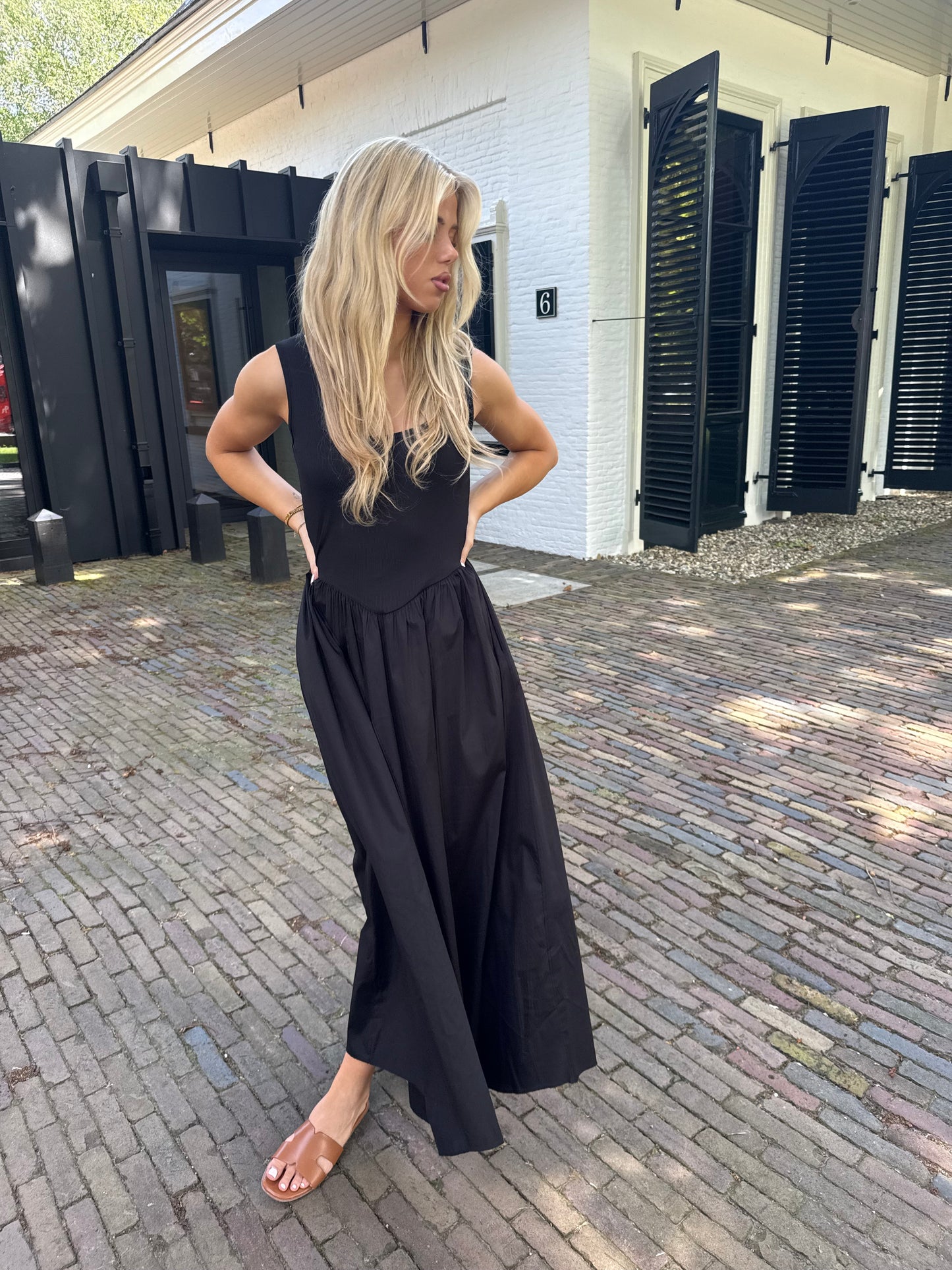 Maxi dress black