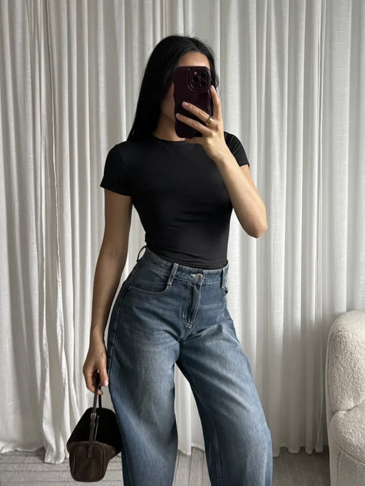 Basic top black