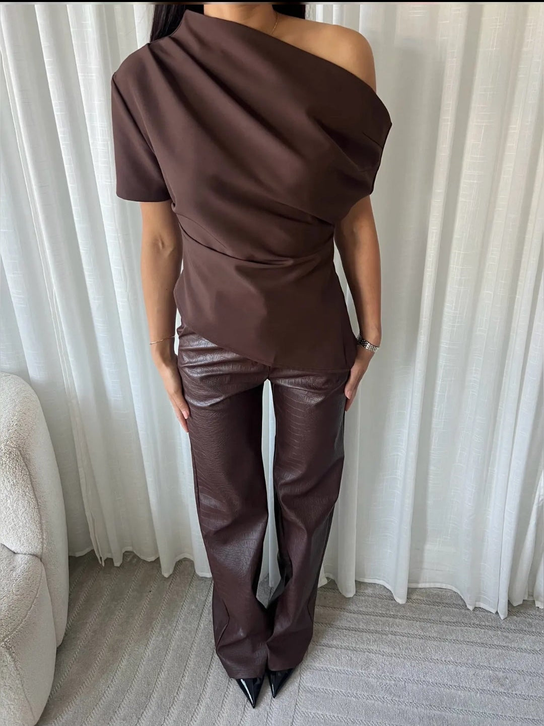 Off shoulder top brown